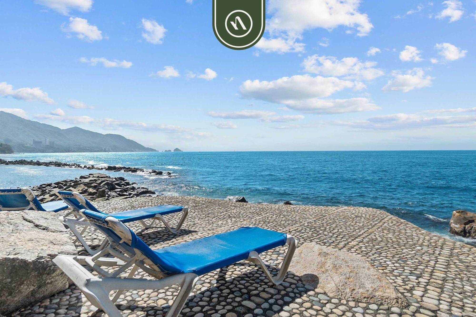 Apartment Oceanfront 2 Bedroom With Spectacular View - Pool