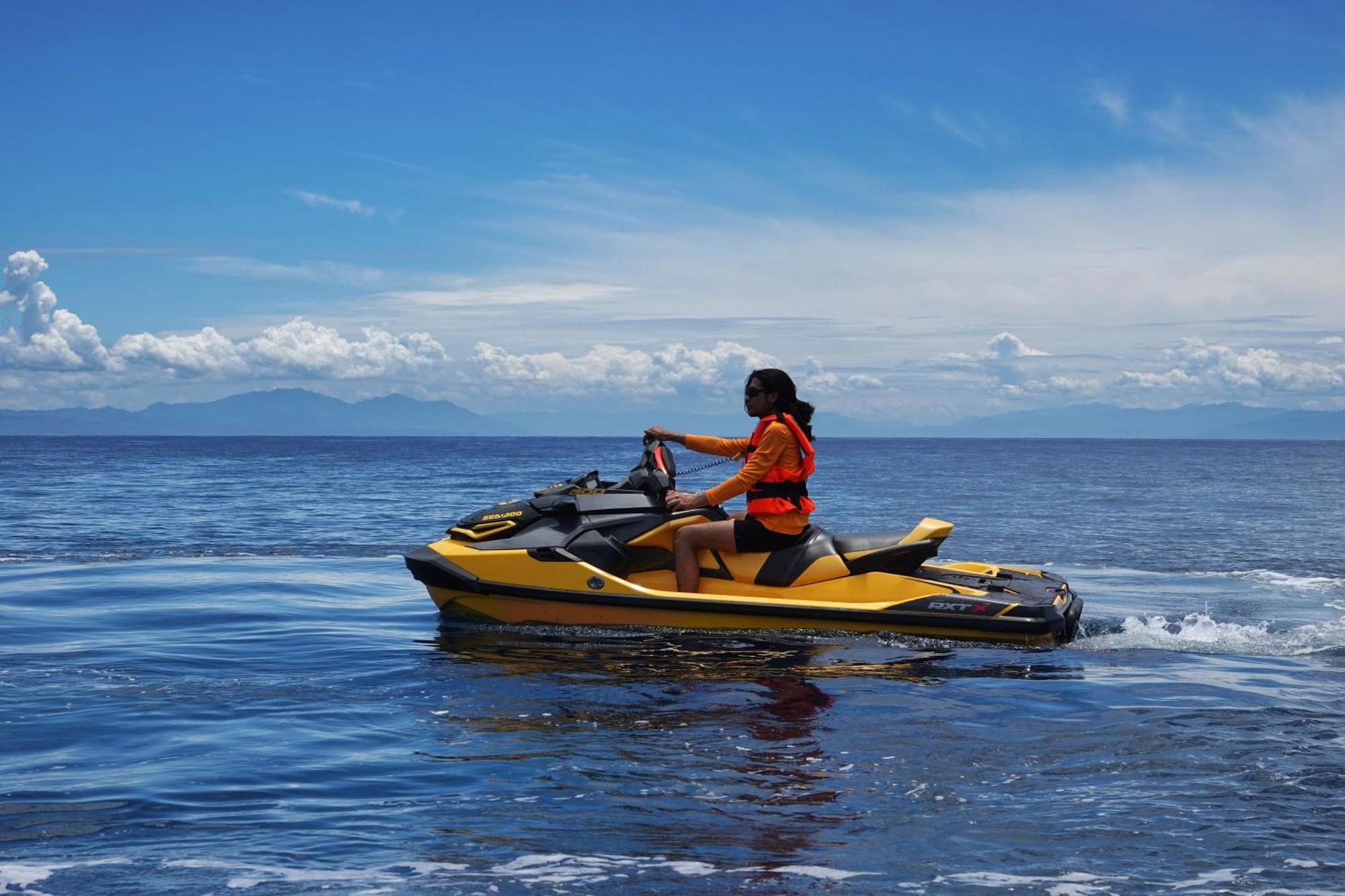Botel Drag Race Jet Puerto Vallarta