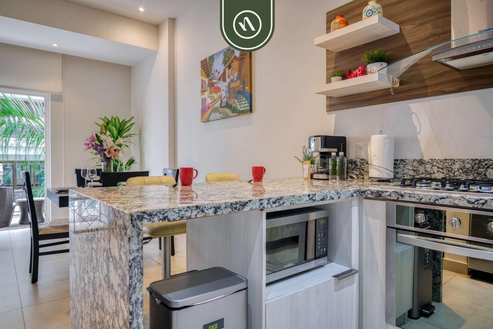 Amazing 1 Bedroom - Zona Romantica - Rooftop Pool Apartment