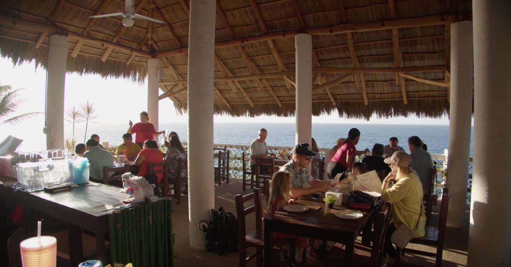 Traditional Sierra Leon Oceanfront - Adults Only Puerto Vallarta
