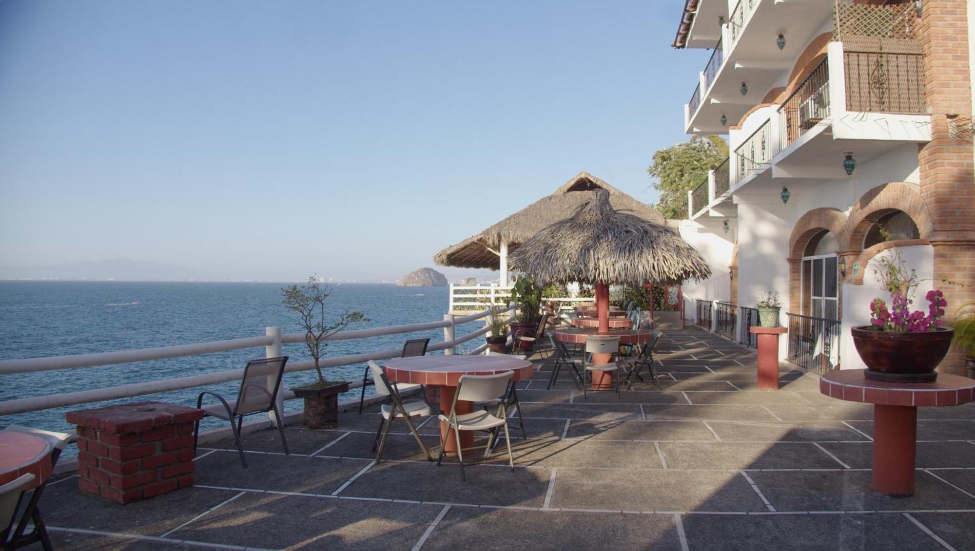 Traditional Sierra Leon Oceanfront - Adults Only Hotel Puerto Vallarta