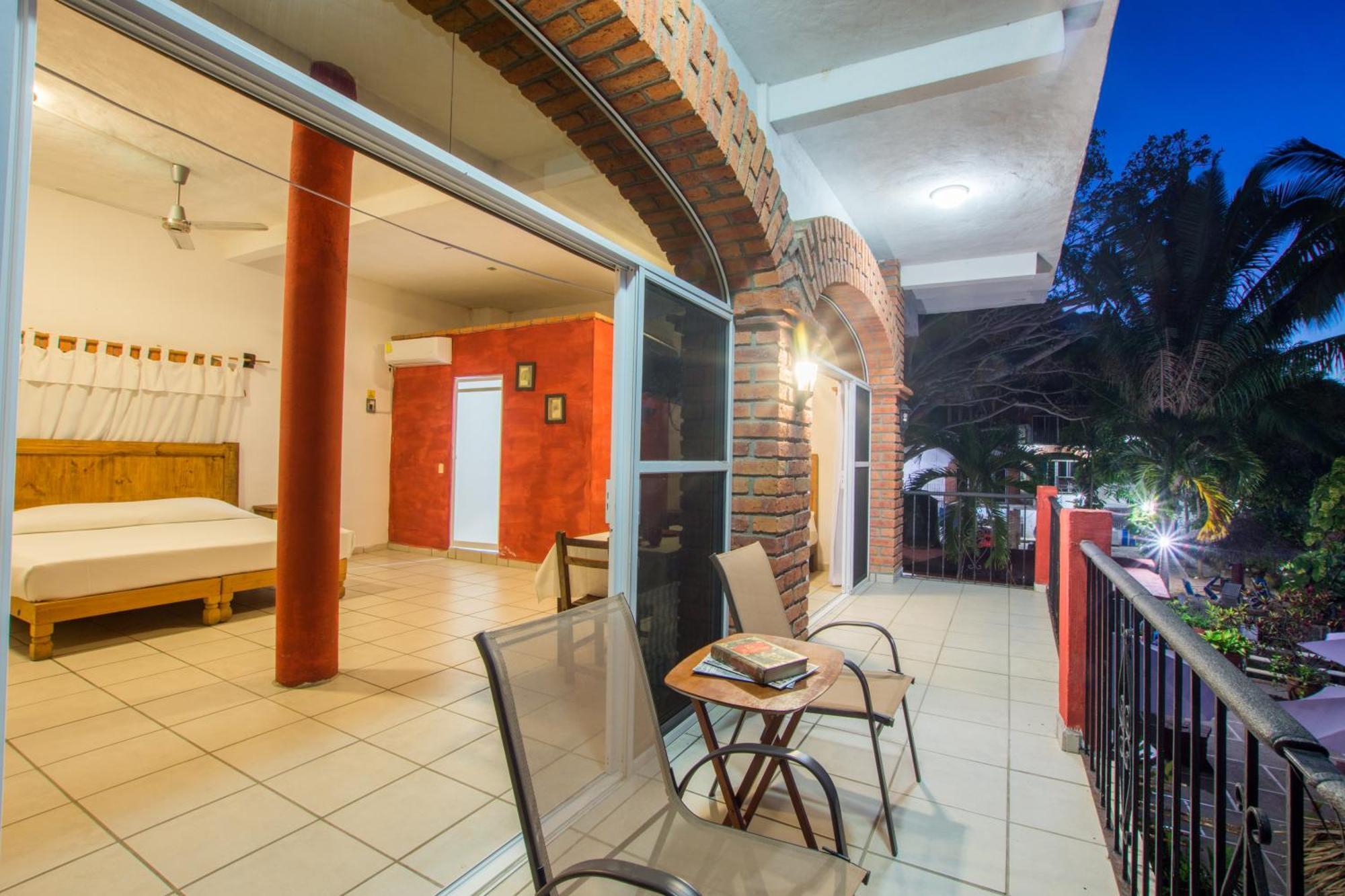 Traditional Sierra Leon Oceanfront - Adults Only Hotel *