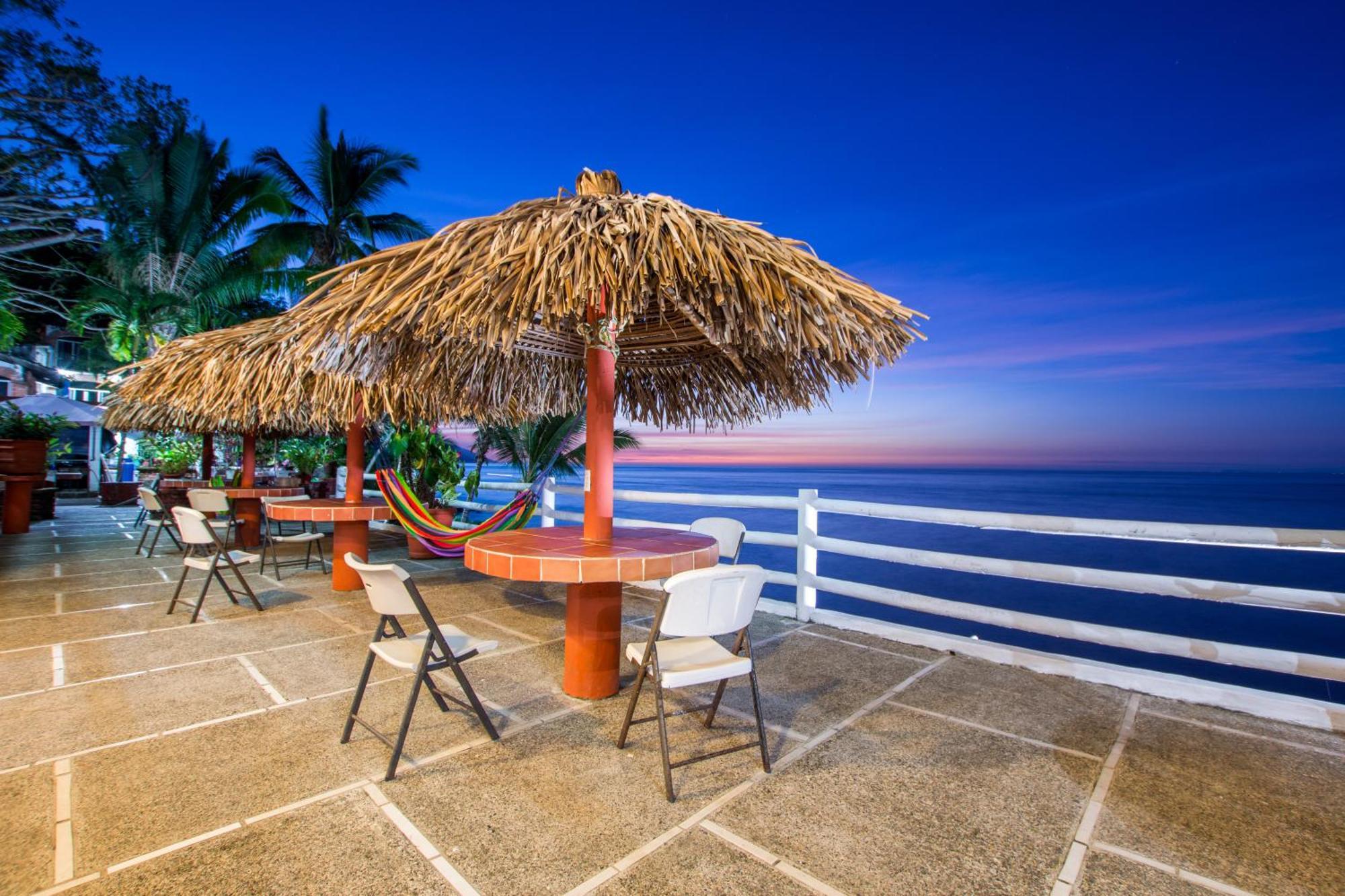 Traditional Sierra Leon Oceanfront - Adults Only Hotel Puerto Vallarta
