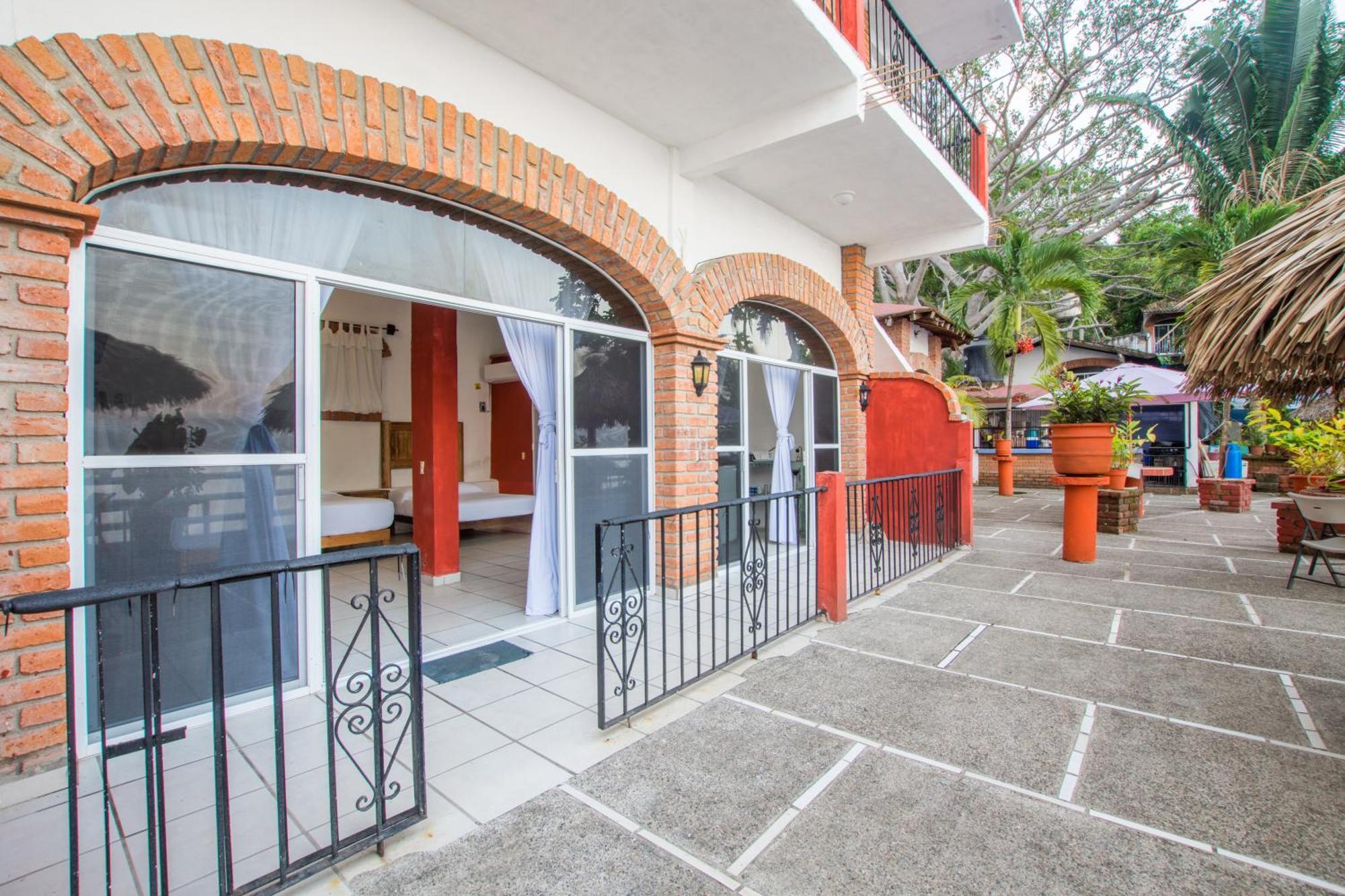 Traditional Sierra Leon Oceanfront - Adults Only *