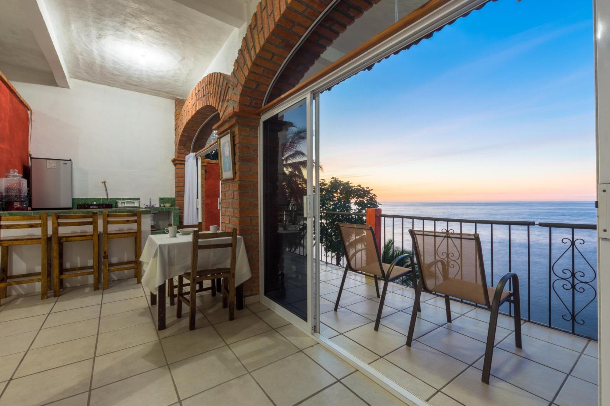 Traditional Sierra Leon Oceanfront - Adults Only Hotel