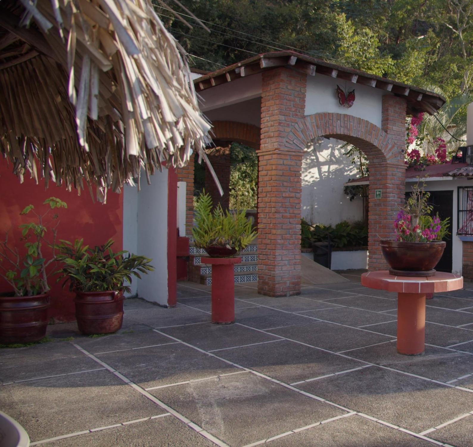Traditional Sierra Leon Oceanfront - Adults Only Hotel *