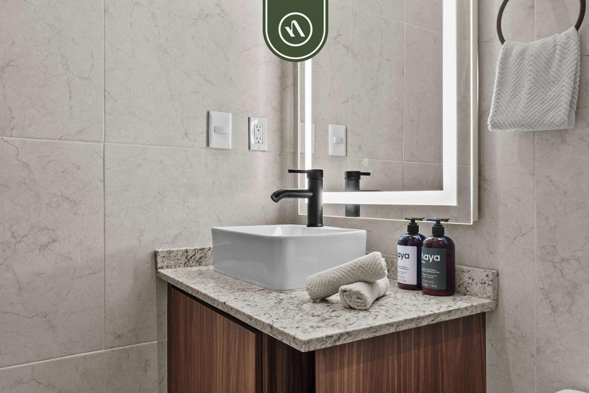 Luxury 2 Bedroom - Downtown - Pool - Sunset In Terrace Apartment