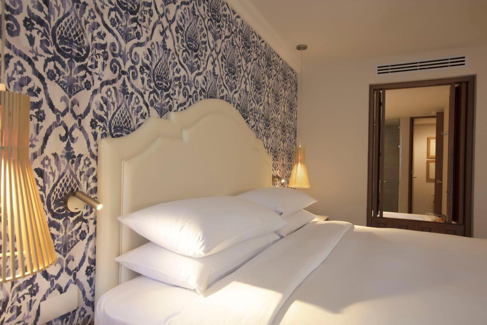 The Hacienda At Krystal Grand (adults Only)