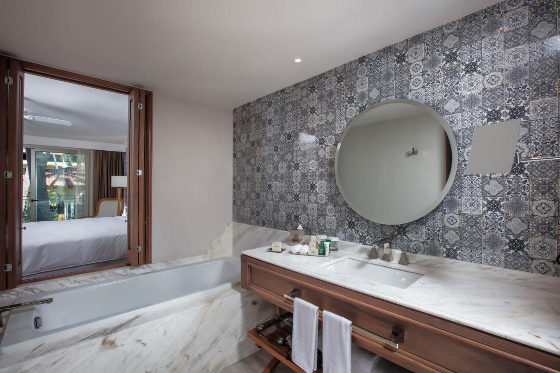 Hotel Krystal Grand (adults Only) Puerto Vallarta