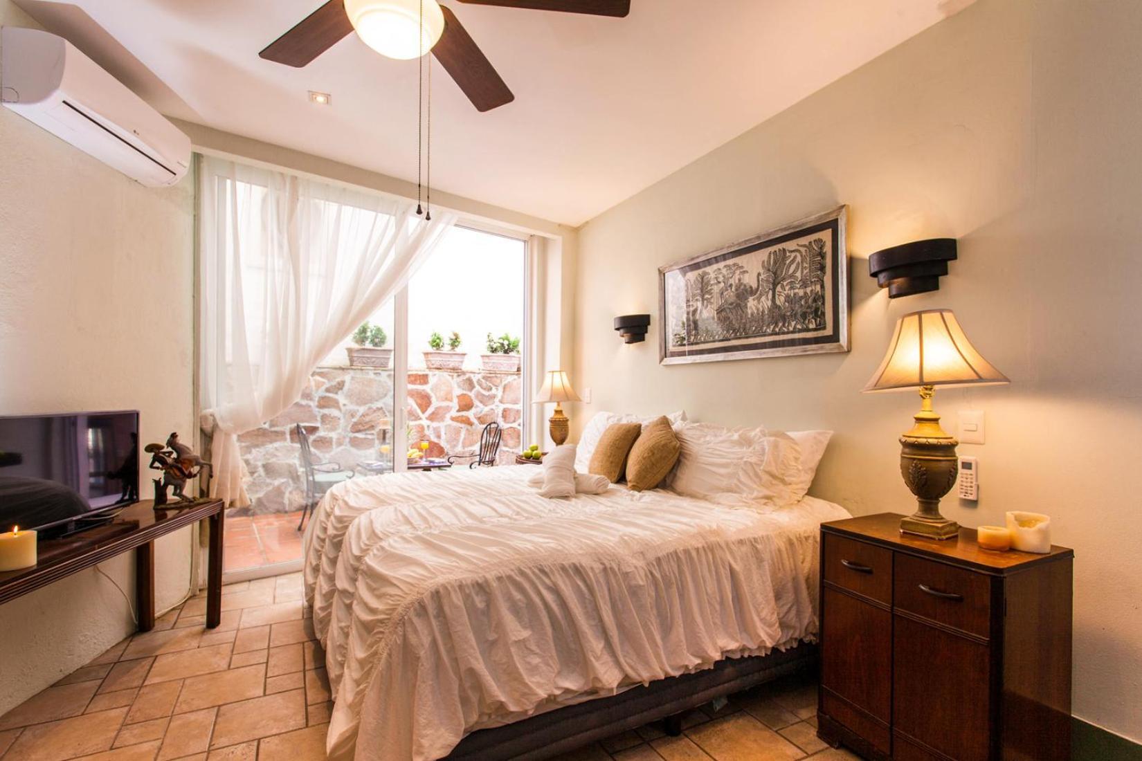 Garlands Del Rio Riverside Boutique Hotel Bed & Breakfast