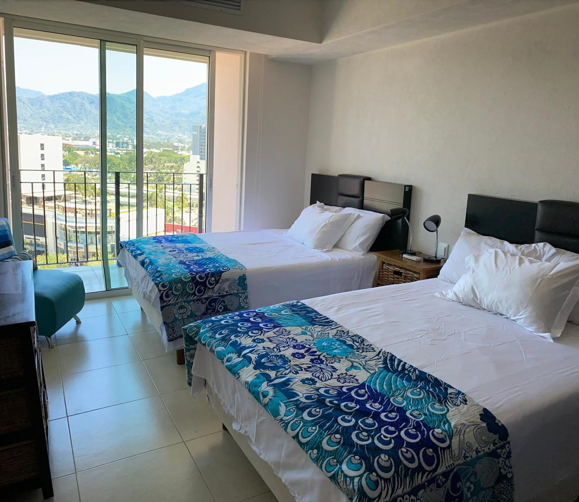 Ocean Front Grand Venetian Corner Apartamento *