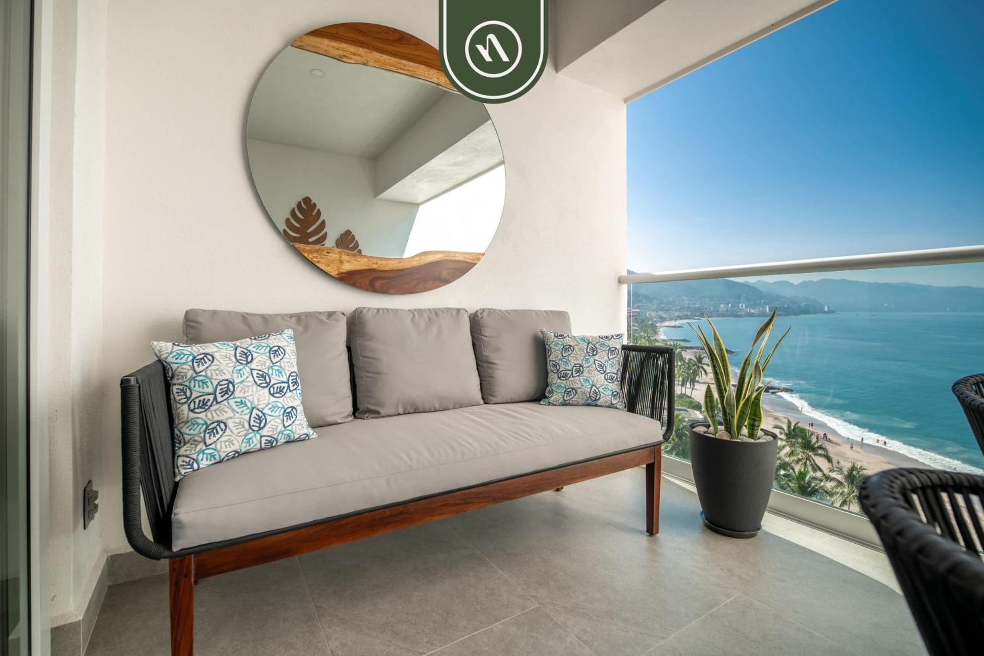 Amazing 1 Bedroom - Beachfront - Pools - King Apartment Puerto Vallarta
