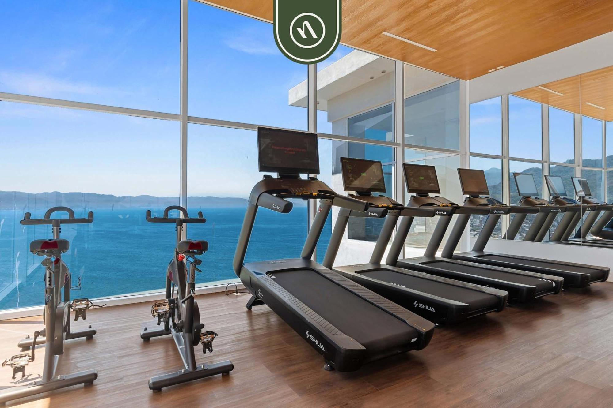 Apartment Stilysh 2br - Amazing Beachview - Pools *