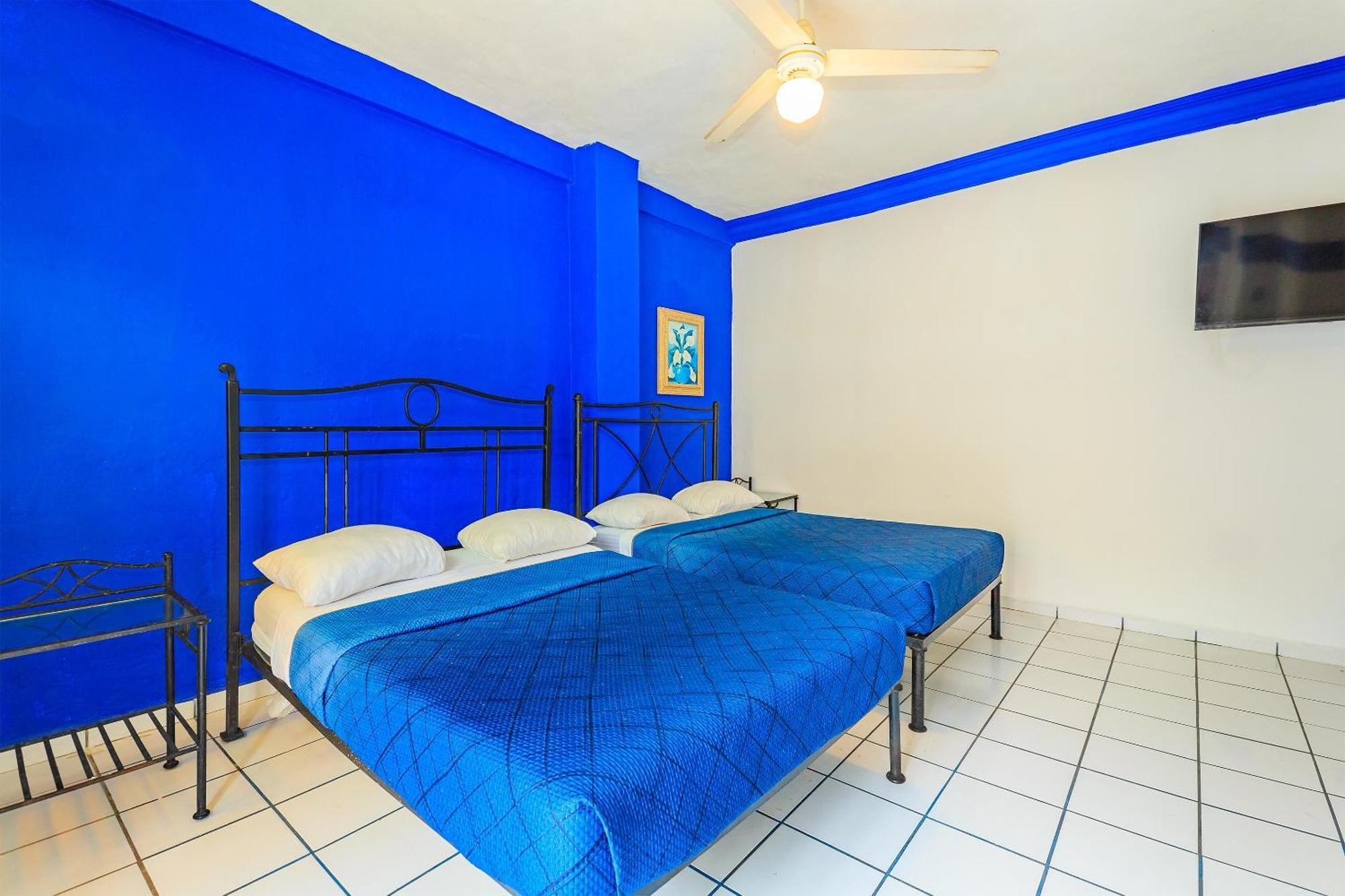 Hotel Oyo Casa Mission Puerto Vallarta