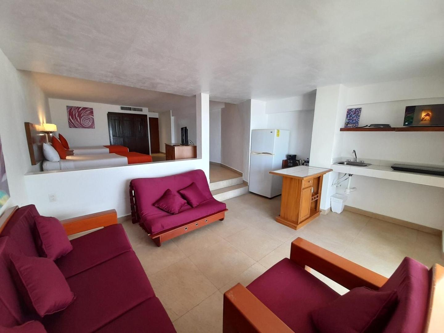 Amazing Ocean View! Access To The Pool & The