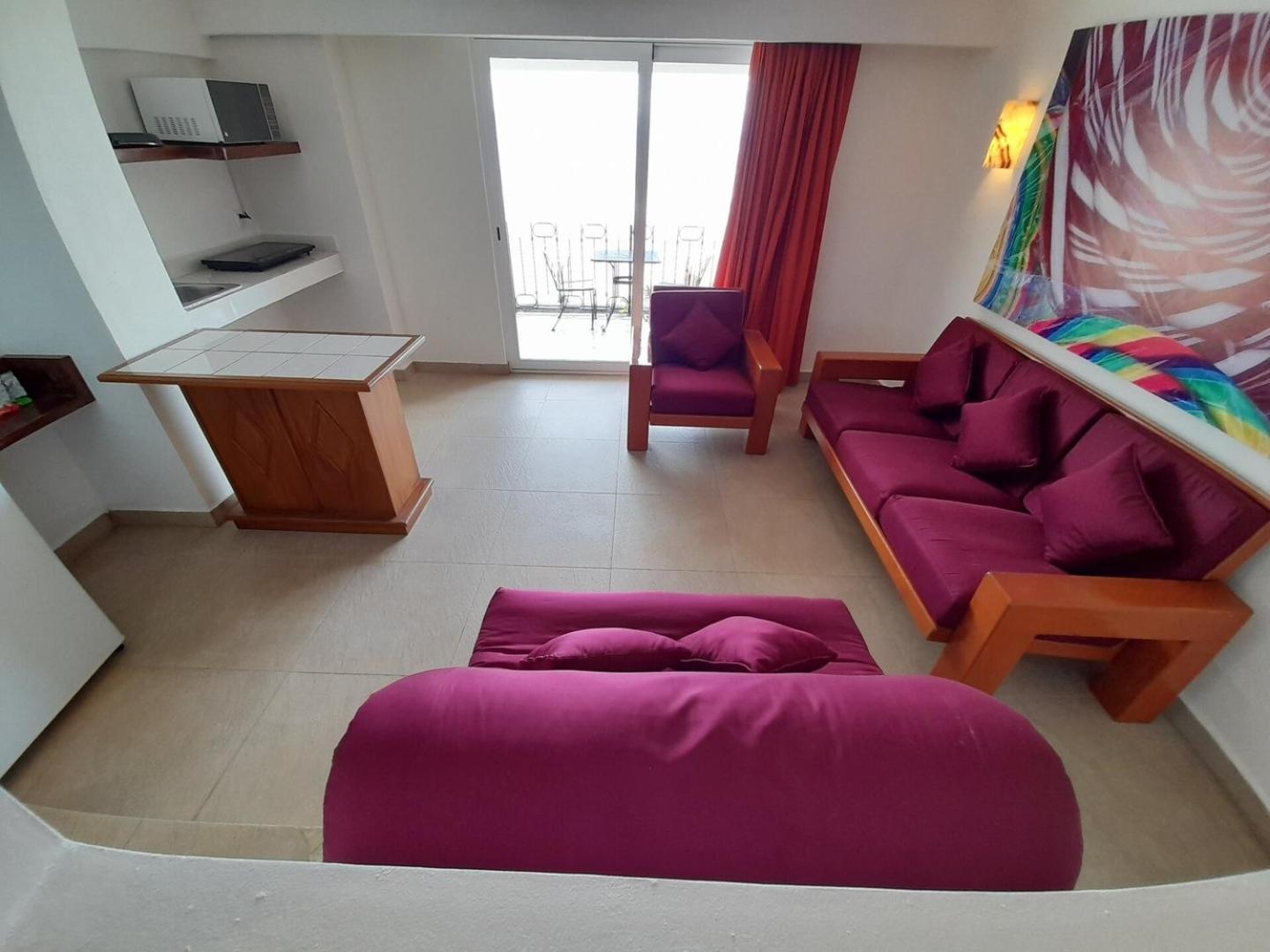 Amazing Ocean View! Access To The Pool & The *