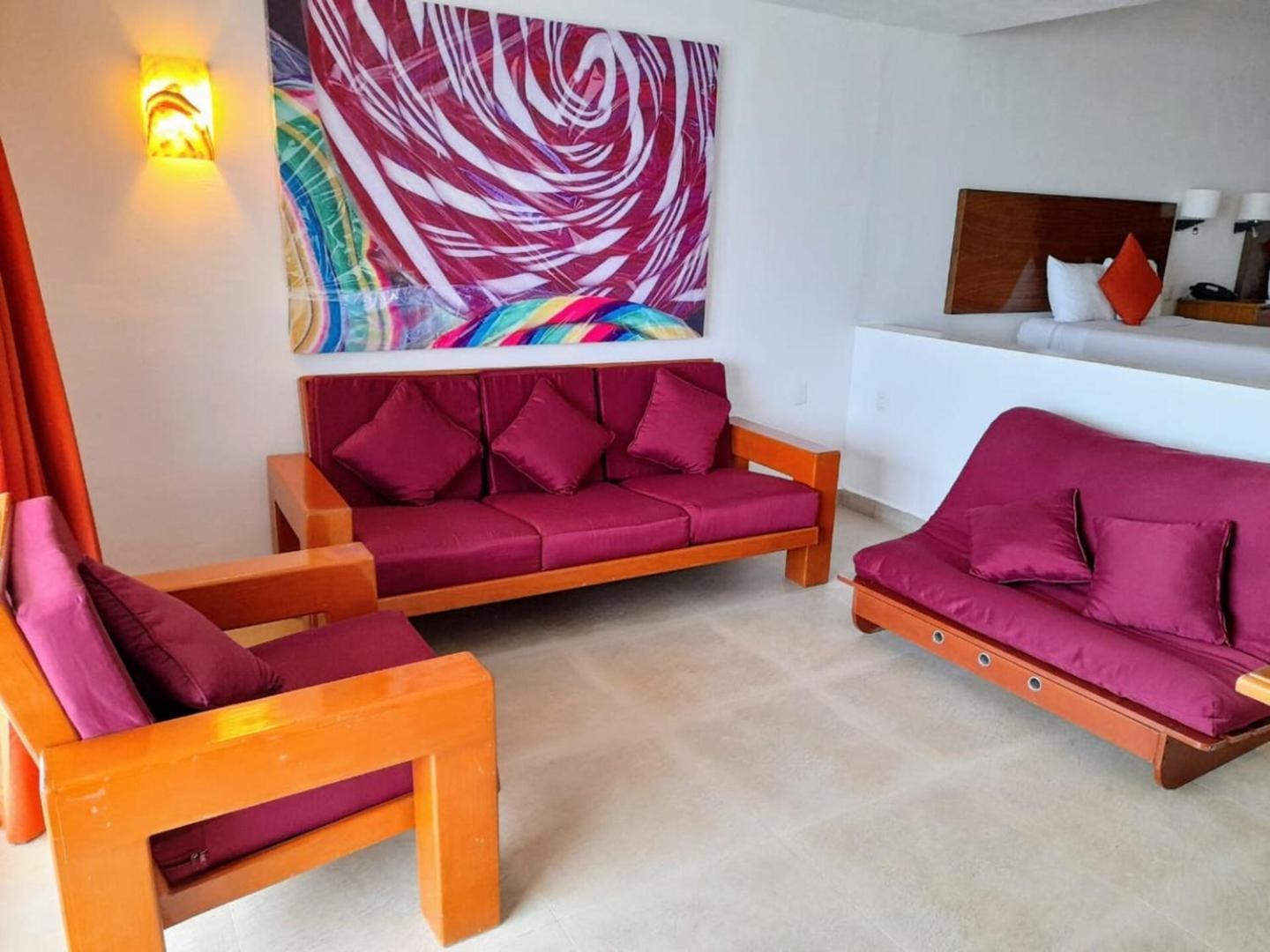 Amazing Ocean View! Access To The Pool & The