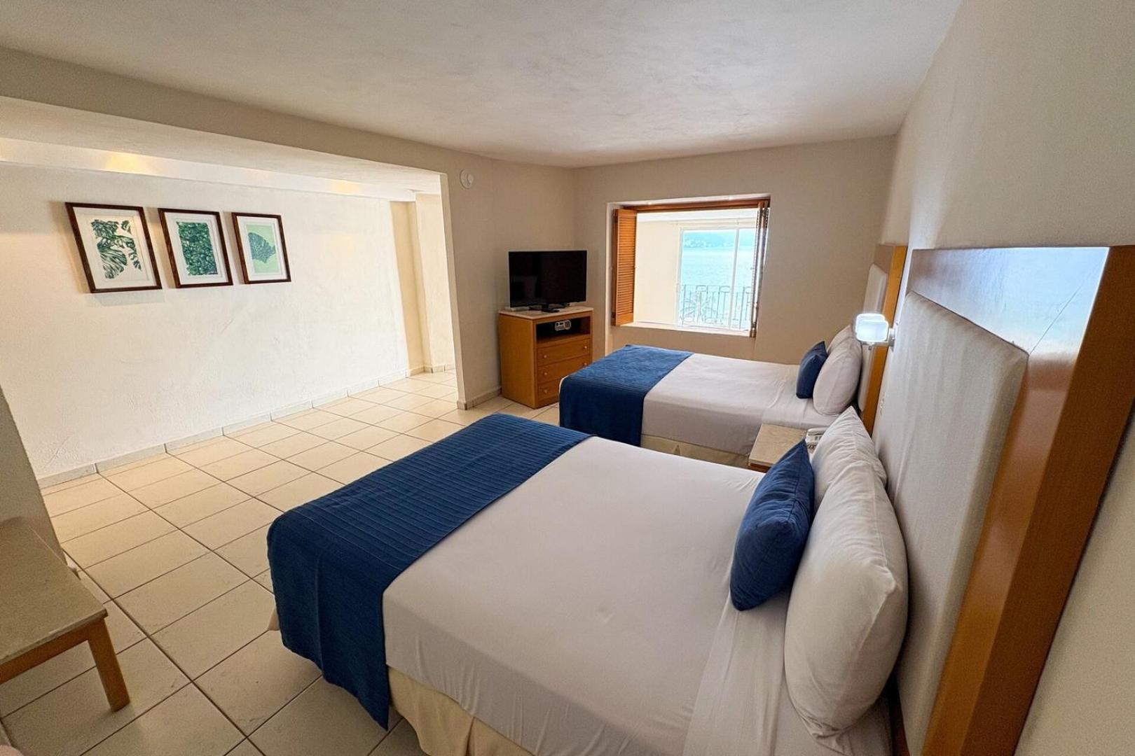 Prime Beachfront Flat & Balcony! Holiday home *