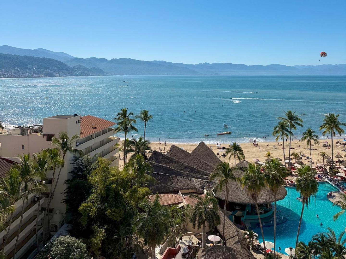 Beautiful Ocean View, Pool & Beach! Holiday home *