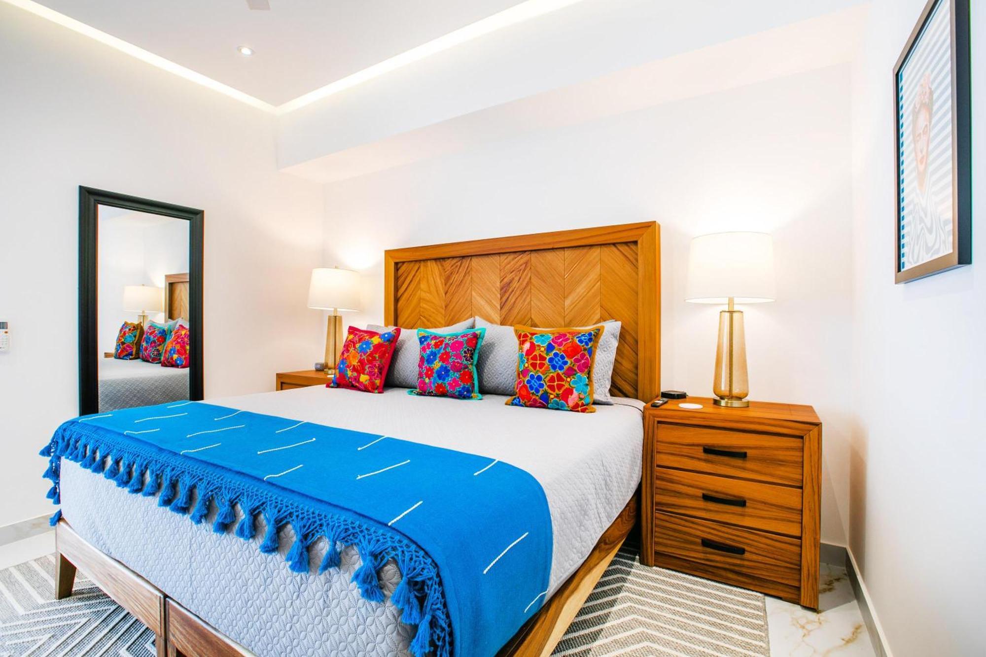 Luxury Dvine - Rooftop Pool In Romantic Zone Holiday home