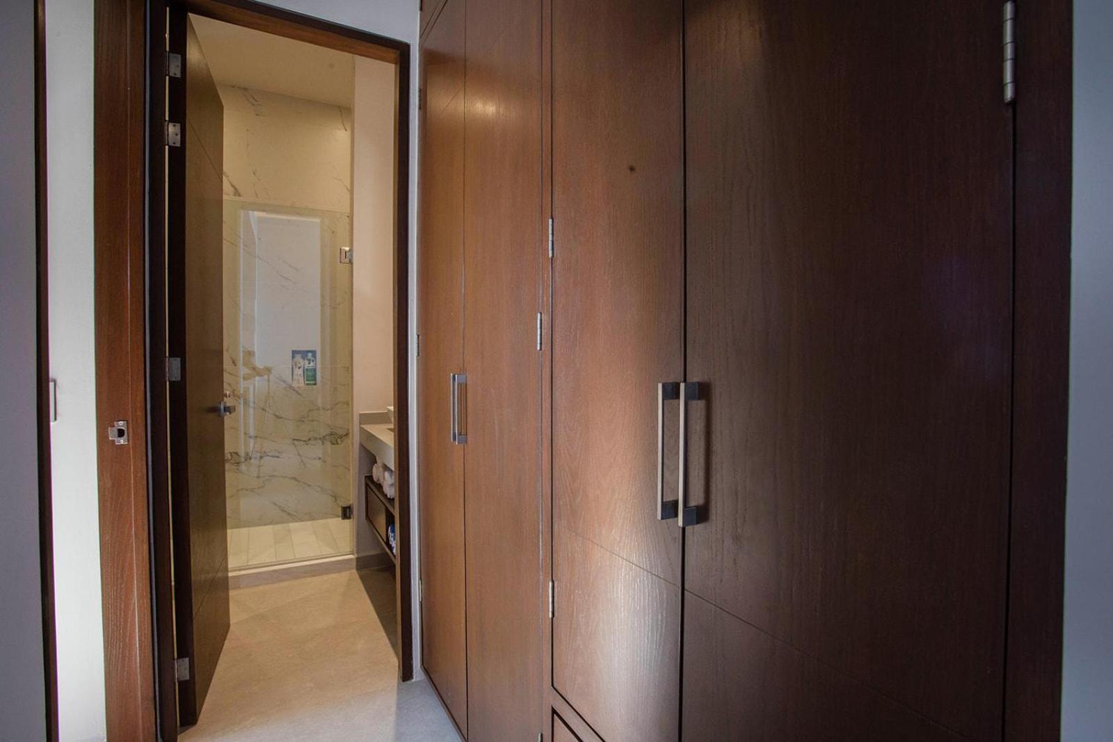 2 Bedroom Ocean View Penthouse At Harbor 171 With Lux Amenities Holiday home