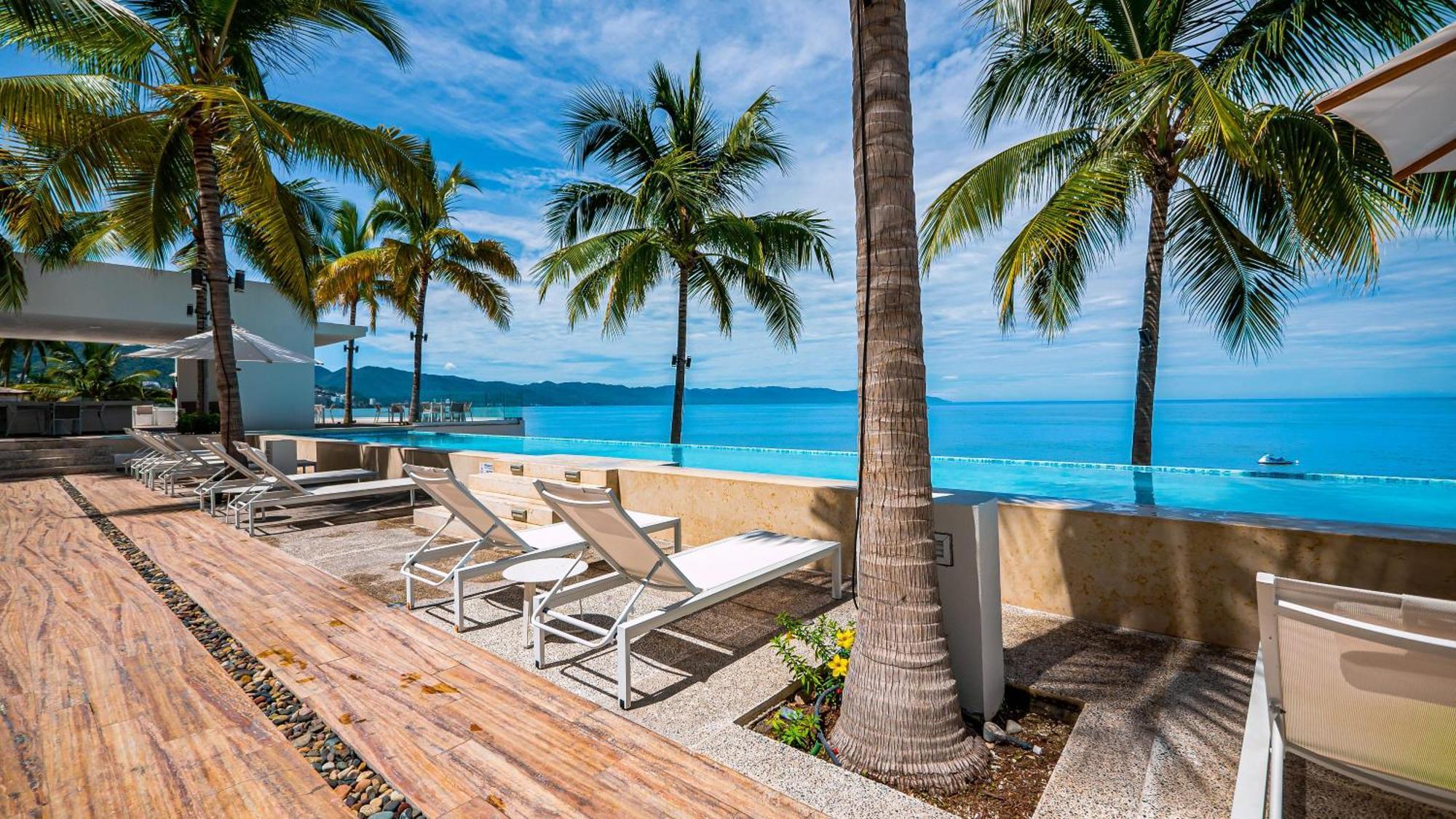 2 Bedroom Ocean View Penthouse At Harbor 171 With Lux Amenities Holiday home Puerto Vallarta