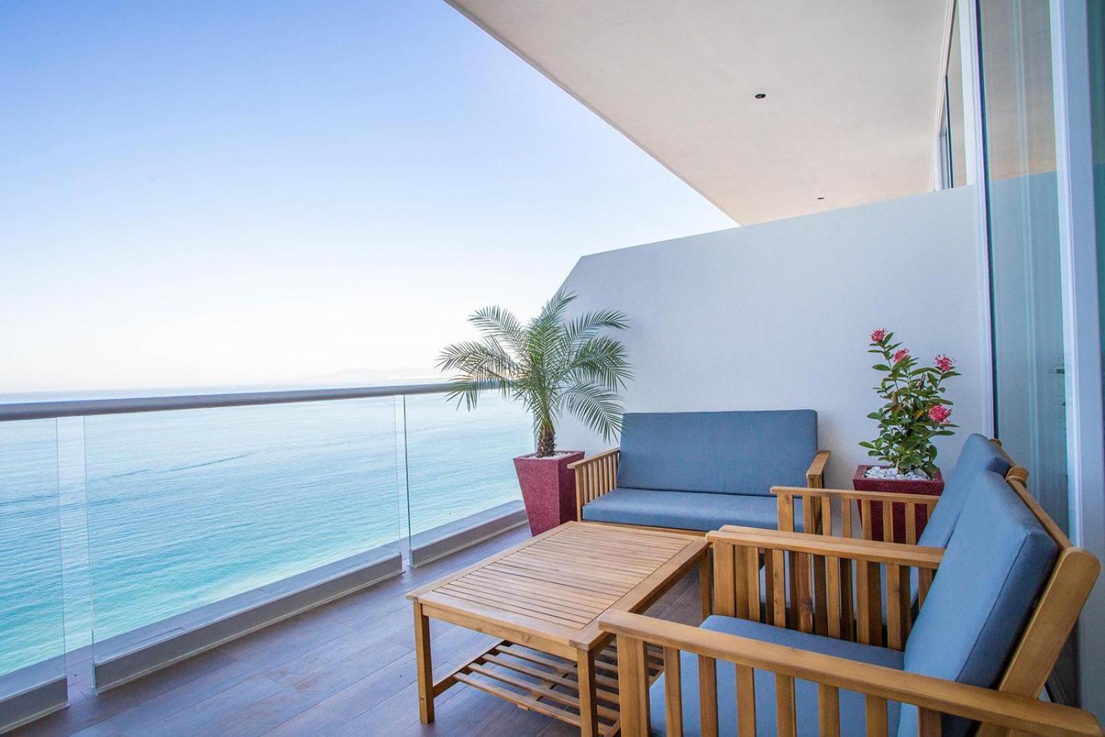 Holiday home 2 Bedroom Ocean View Penthouse At Harbor 171 With Lux Amenities