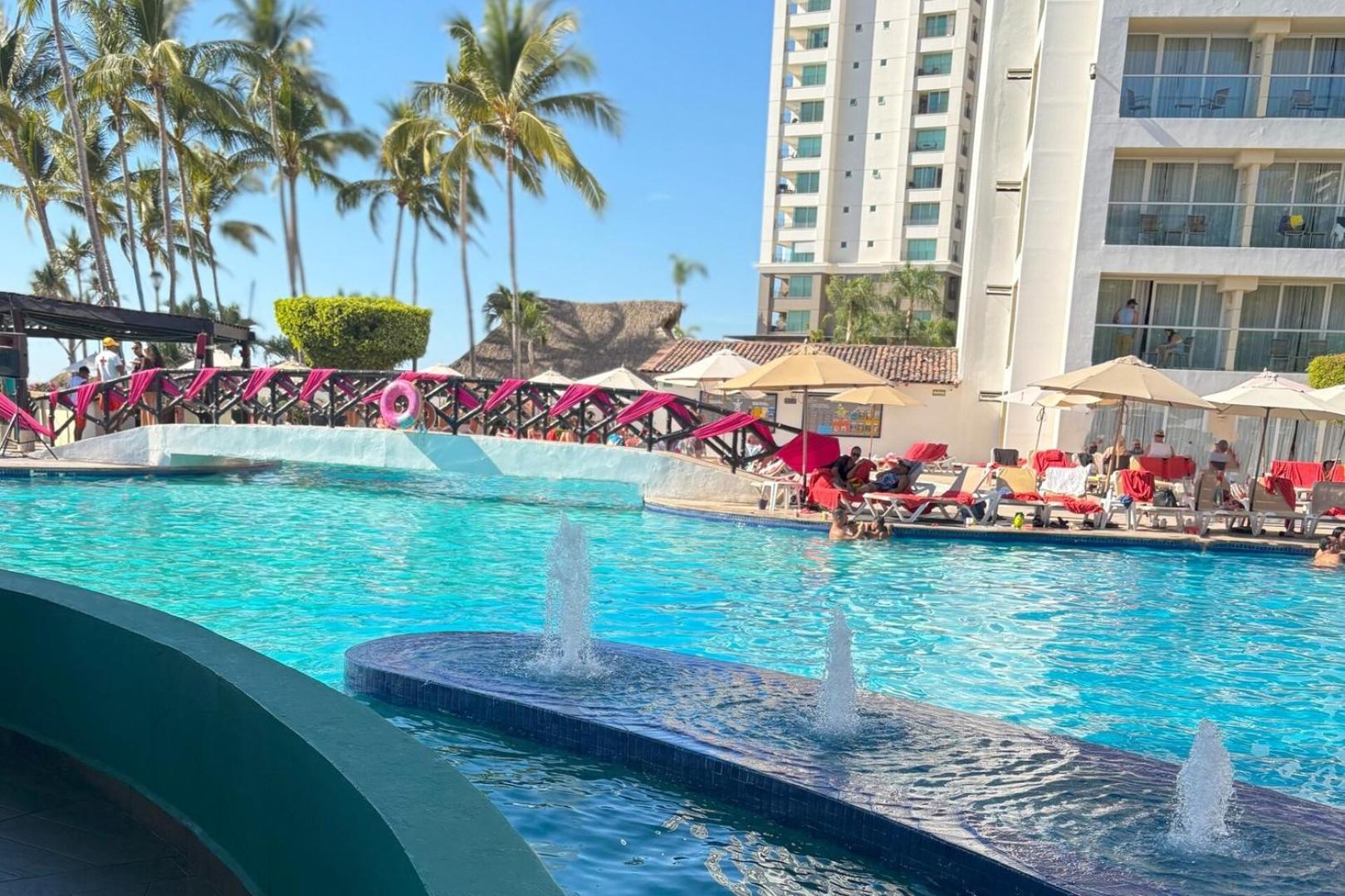 Oceanfront With Exclusive Amenities! *