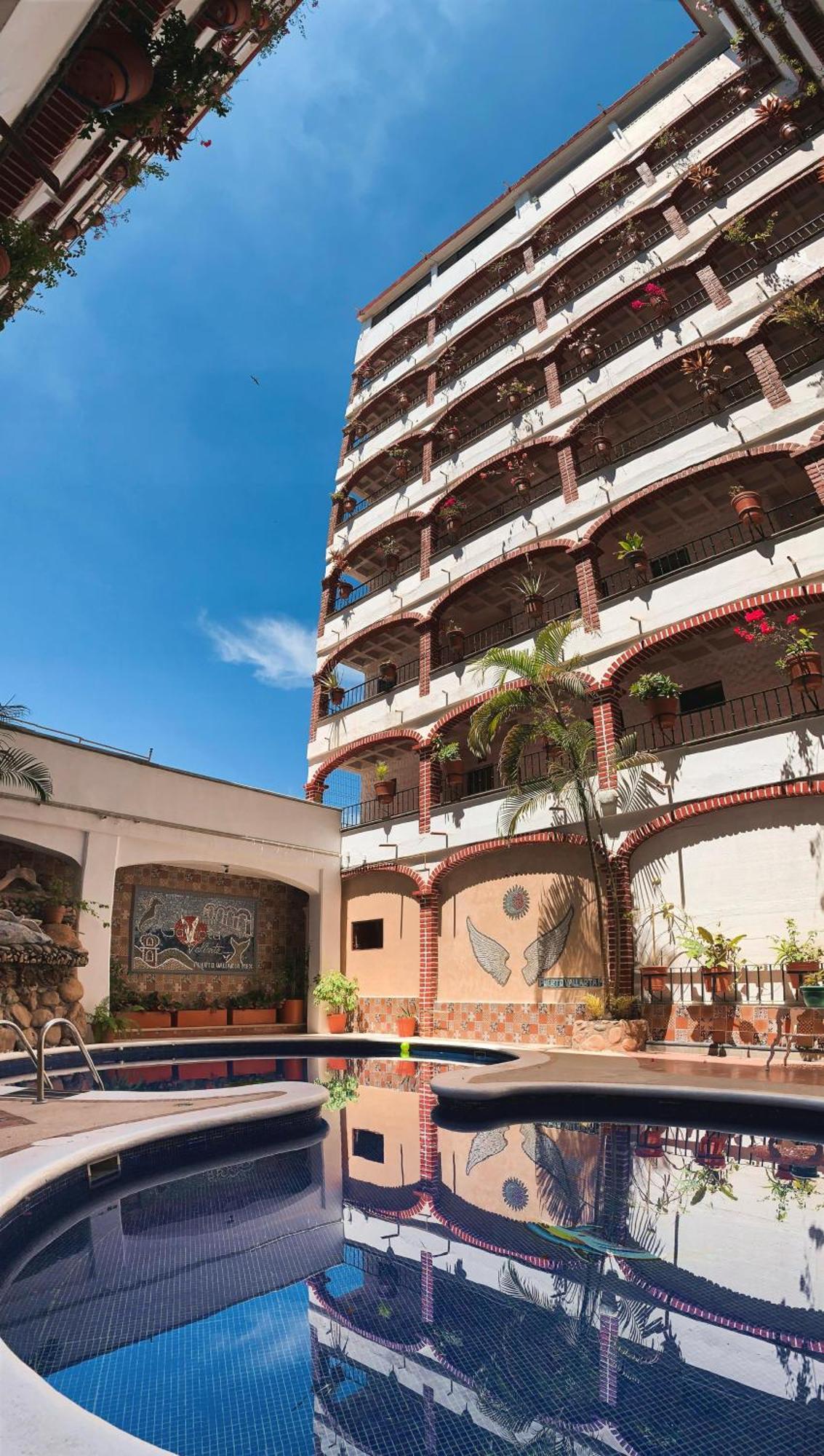 Hotel Gaviota Vallarta *
