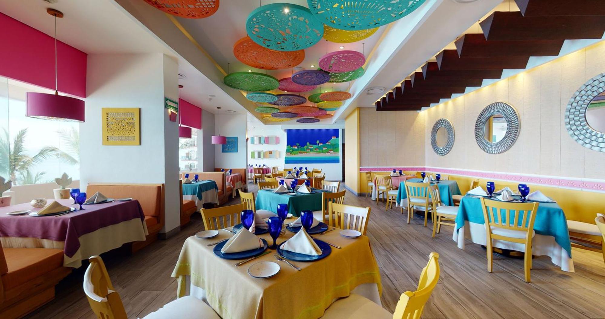 Grand Park Royal Resort Puerto Vallarta