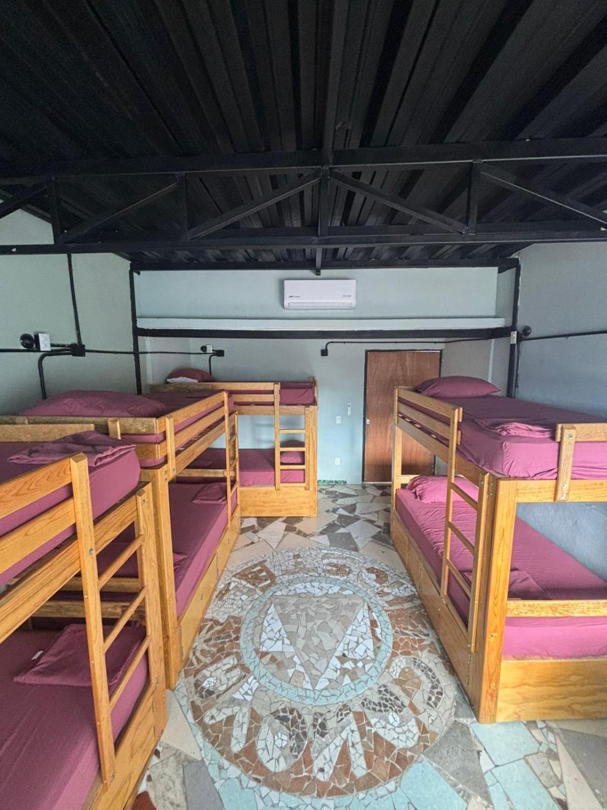 Hostal Canova & Pizza Puerto Vallarta