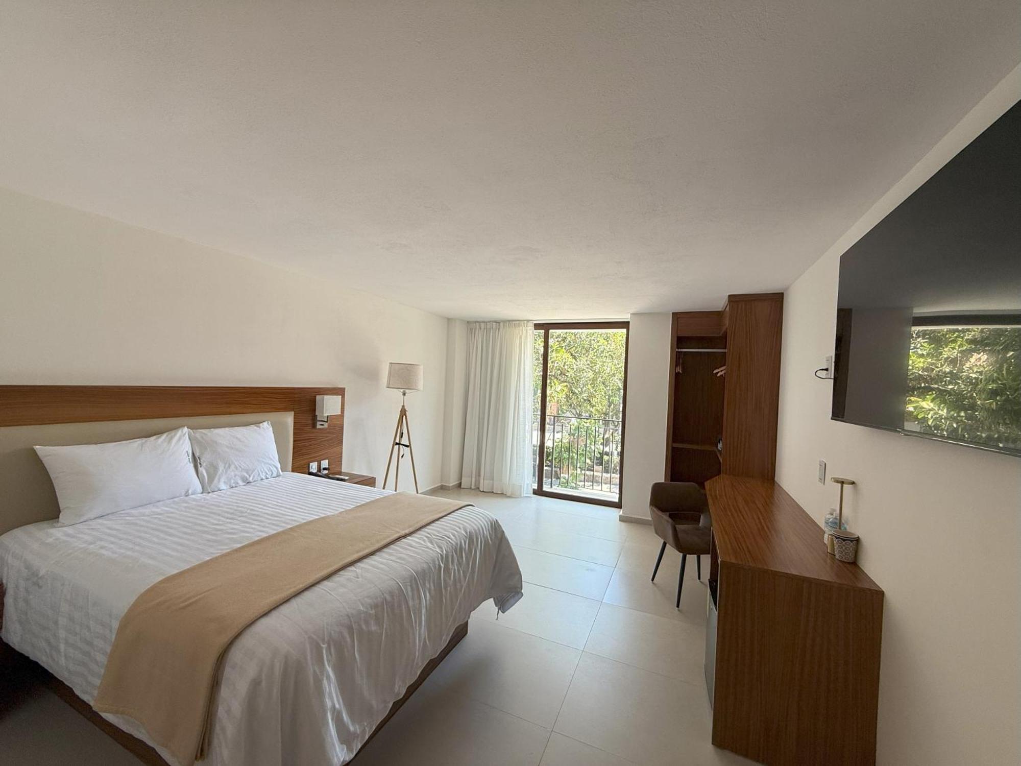 Casa Kavia 3*