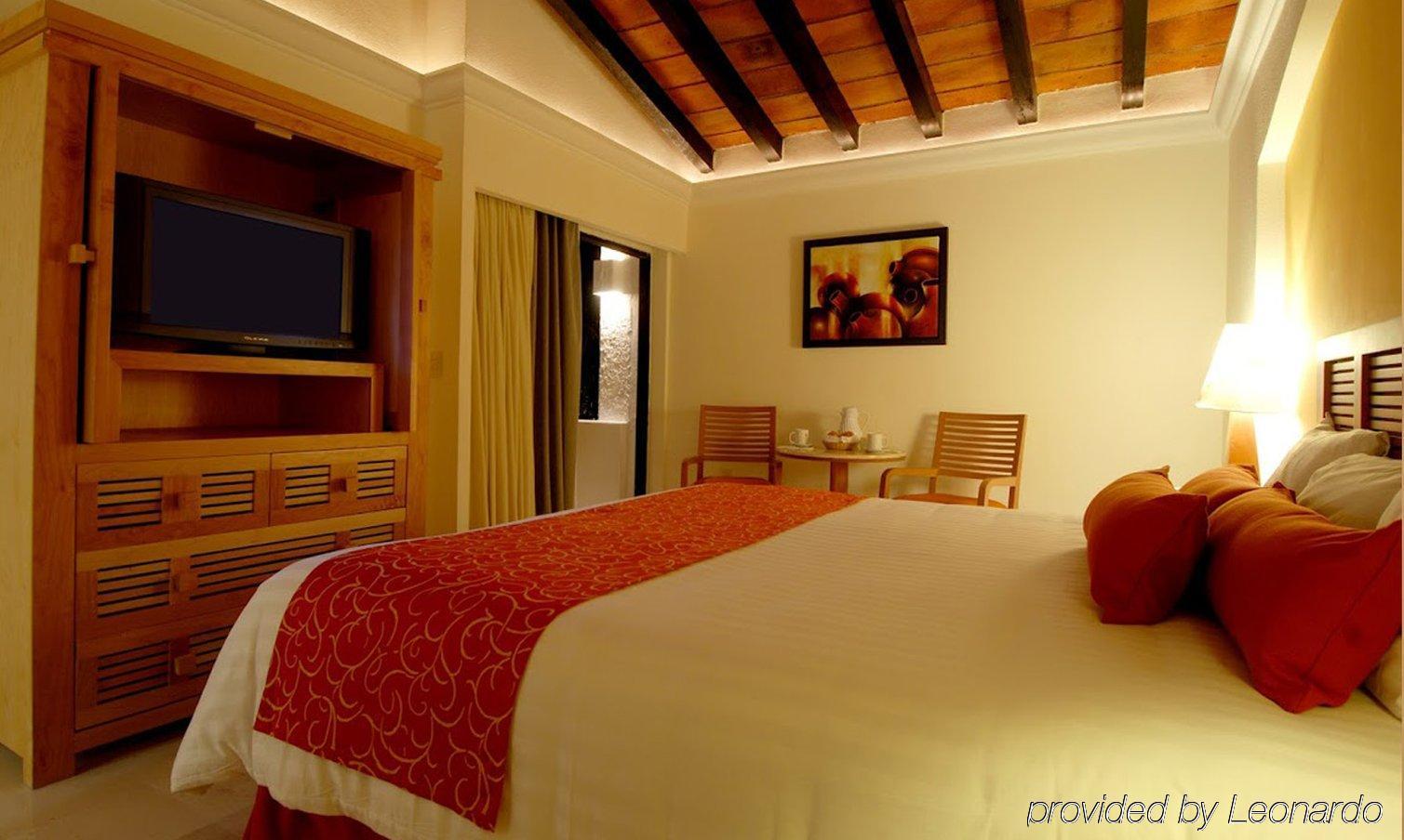 Resort Buenaventura Grand & Great Moments Puerto Vallarta