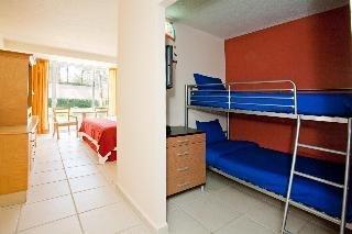 1242 Pacific Aparthotel