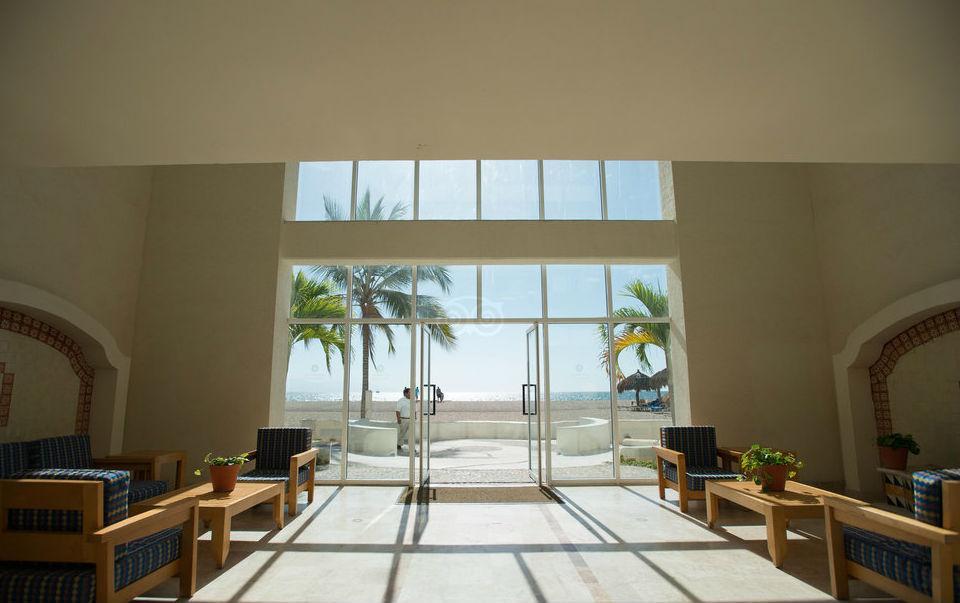 Resort Krystal Vallarta 4*