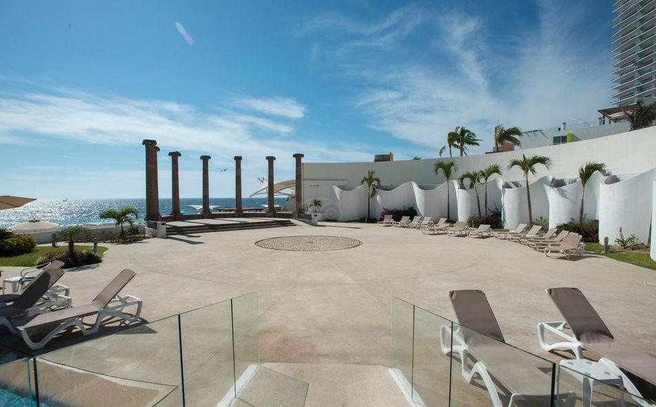 Krystal Vallarta Puerto Vallarta