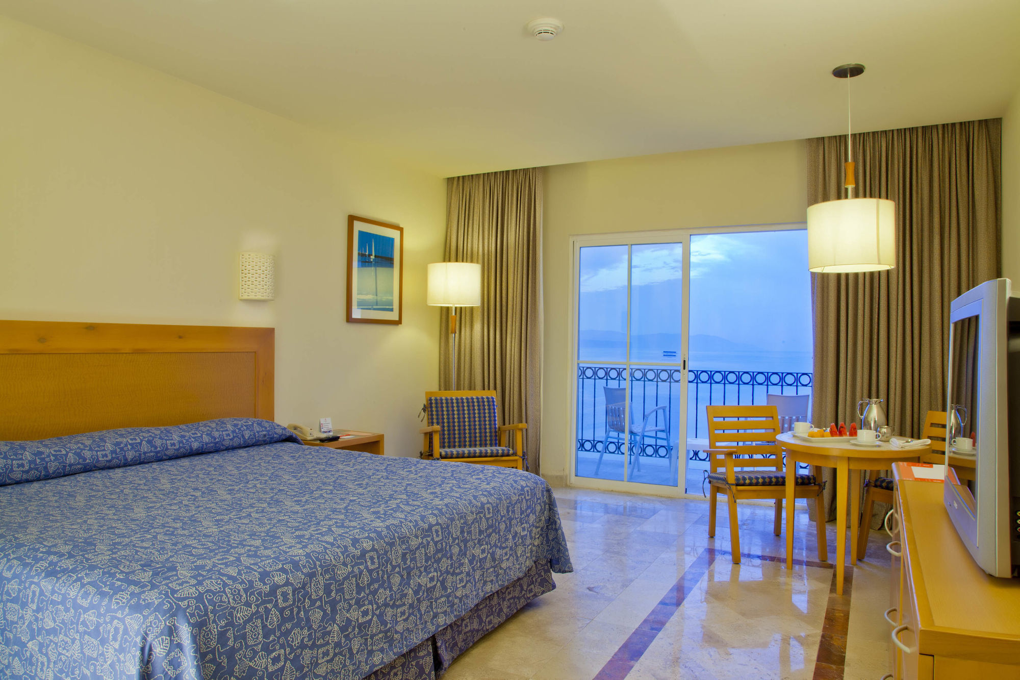 Resort Krystal Vallarta 4*