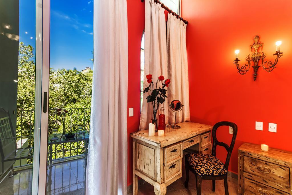 Garlands Del Rio Riverside Boutique Hotel