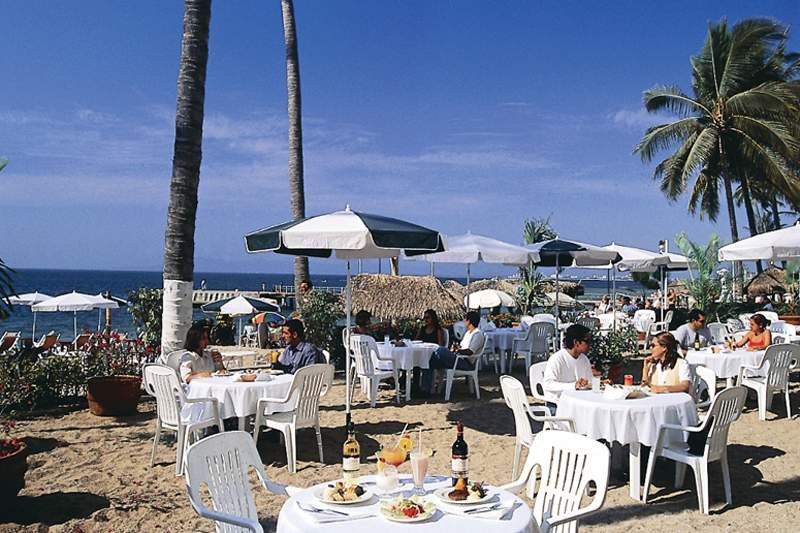 Emperador Vallarta Beachfront And 3*