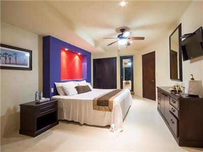 Blue Chairs Beachfront - Adults Only Hotel 3*