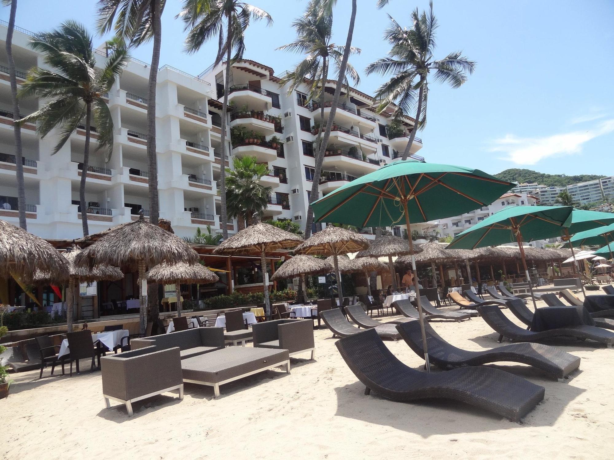 Emperador Vallarta Beachfront And 3* Puerto Vallarta