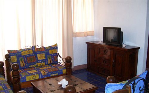 Plaza Santa Maria Hotel 3*