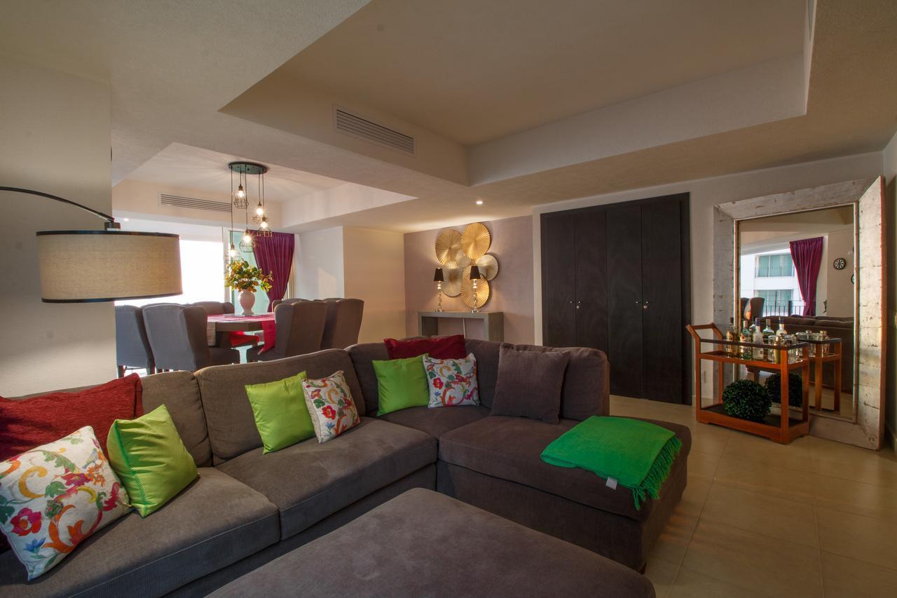 910-3000 Grand Venetian P.v. Apartamento *