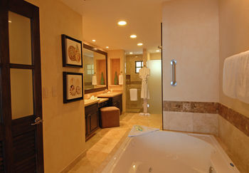 Garza Blanca 3 Bedroom Aparthotel
