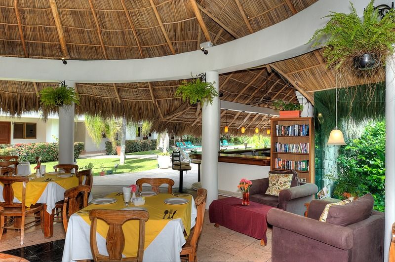 Casa Iguana Mismaloya Hotel