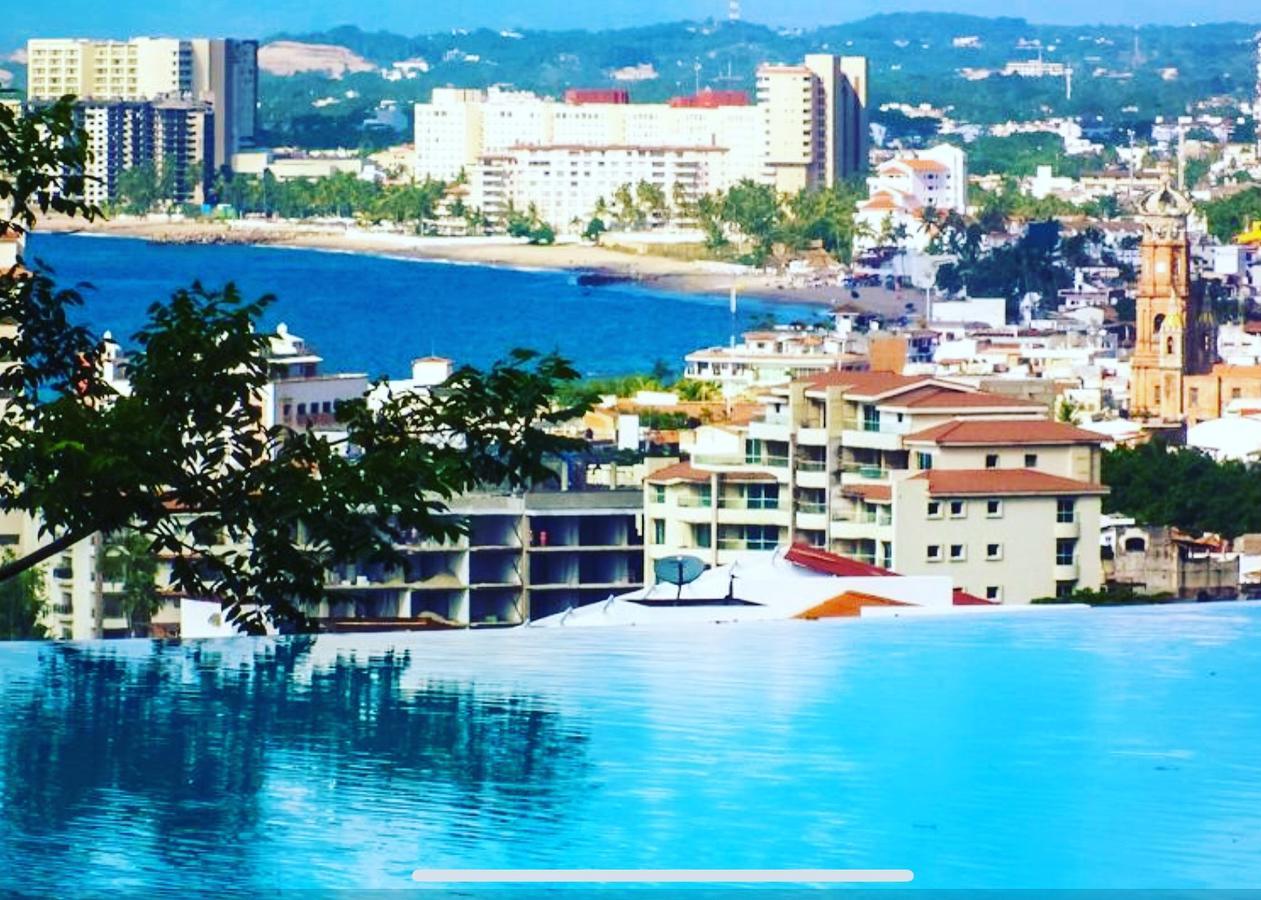 Paramount Bay Apartment *