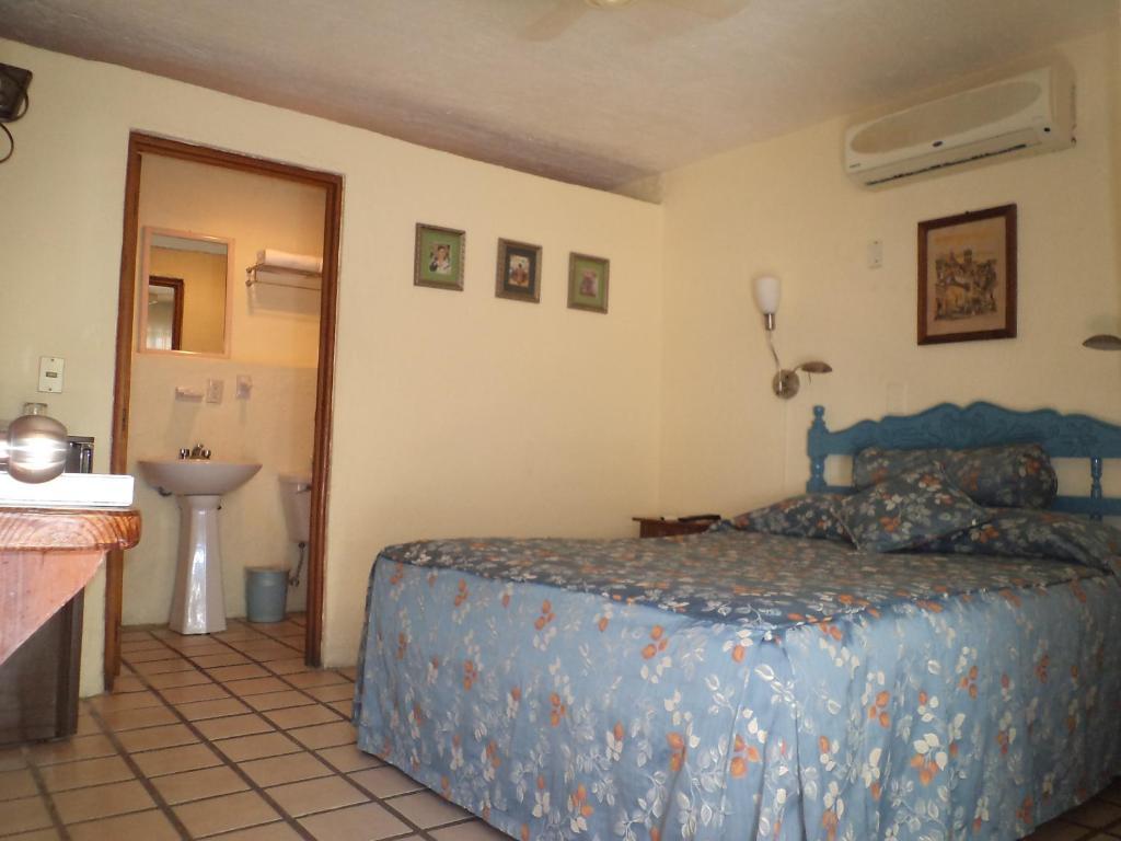 Hotel Mercurio - Gay Friendly Puerto Vallarta