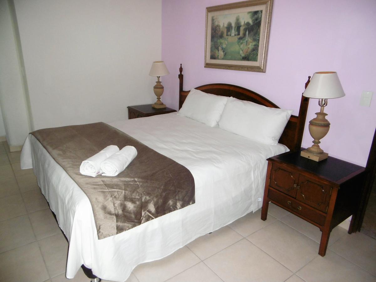 Paraiso Vallarta And Suites