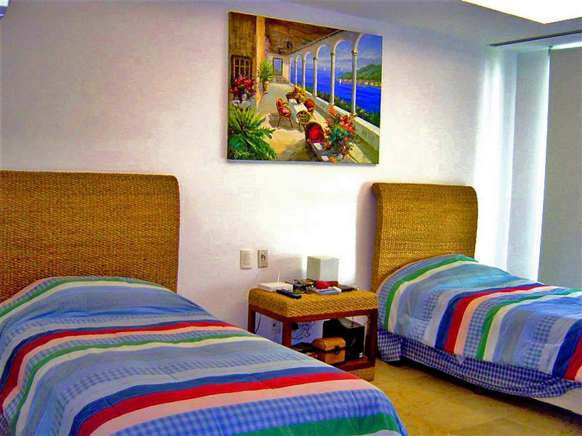 Begona's Unlimited Luxury Apartahotel