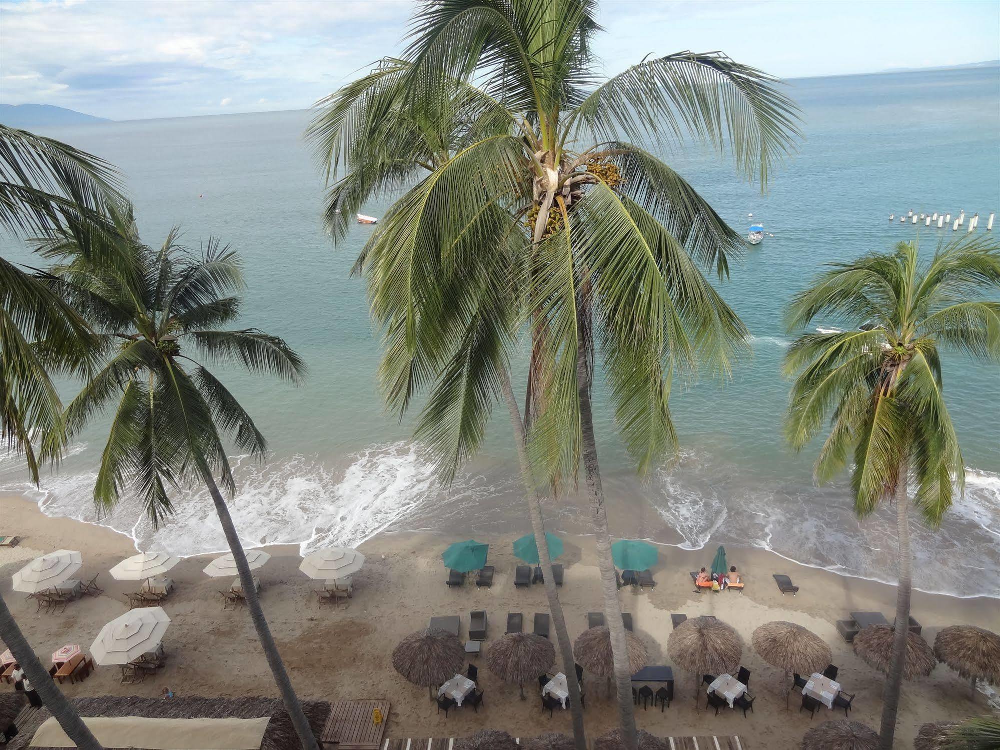 Hotel Emperador Vallarta Beachfront And 3*